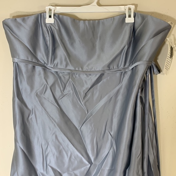 NWT. Dessy Collection USA Made Strapless Platinum Matte Maxi Dress Plus-24. - Picture 6 of 12